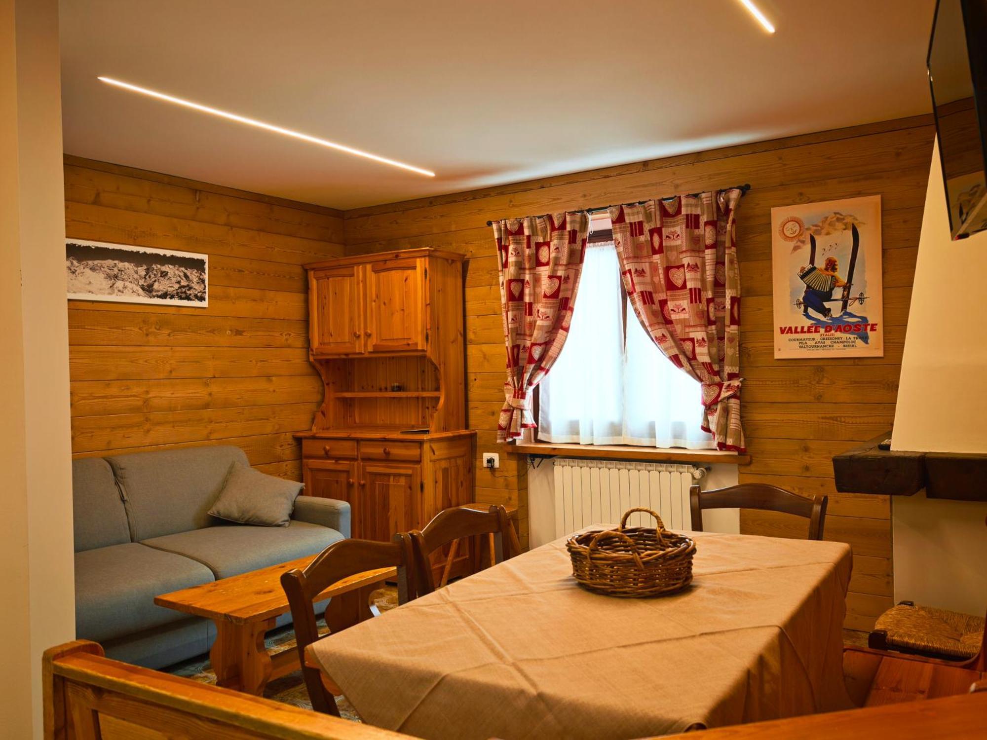 Champoluc Apartment Luaran gambar