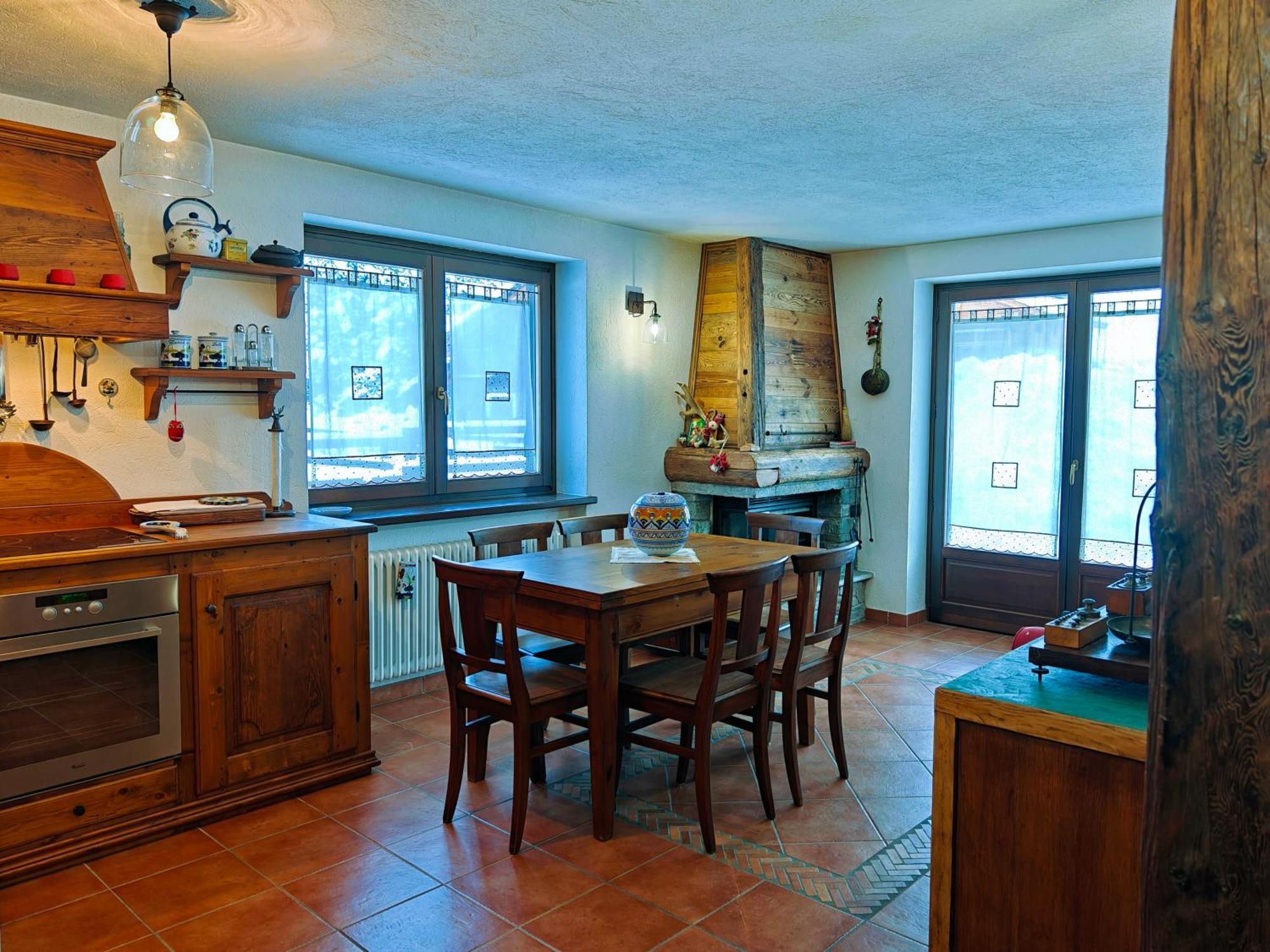 Champoluc Apartment Luaran gambar