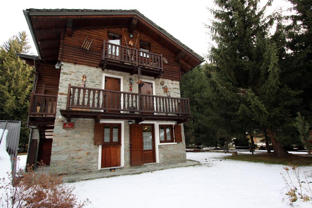 Champoluc Apartment Luaran gambar