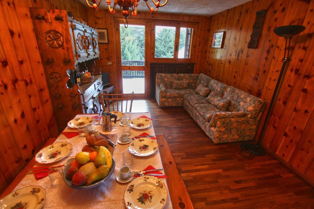 Champoluc Apartment Luaran gambar