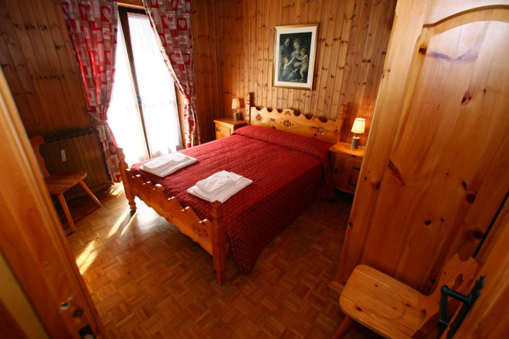 Champoluc Apartment Luaran gambar